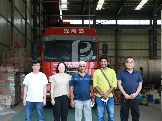 連續式自動化椰殼炭化爐得到印尼客戶的充分肯定